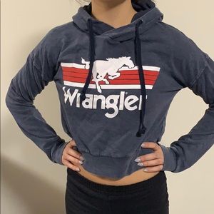 Wrangler crop hoodie